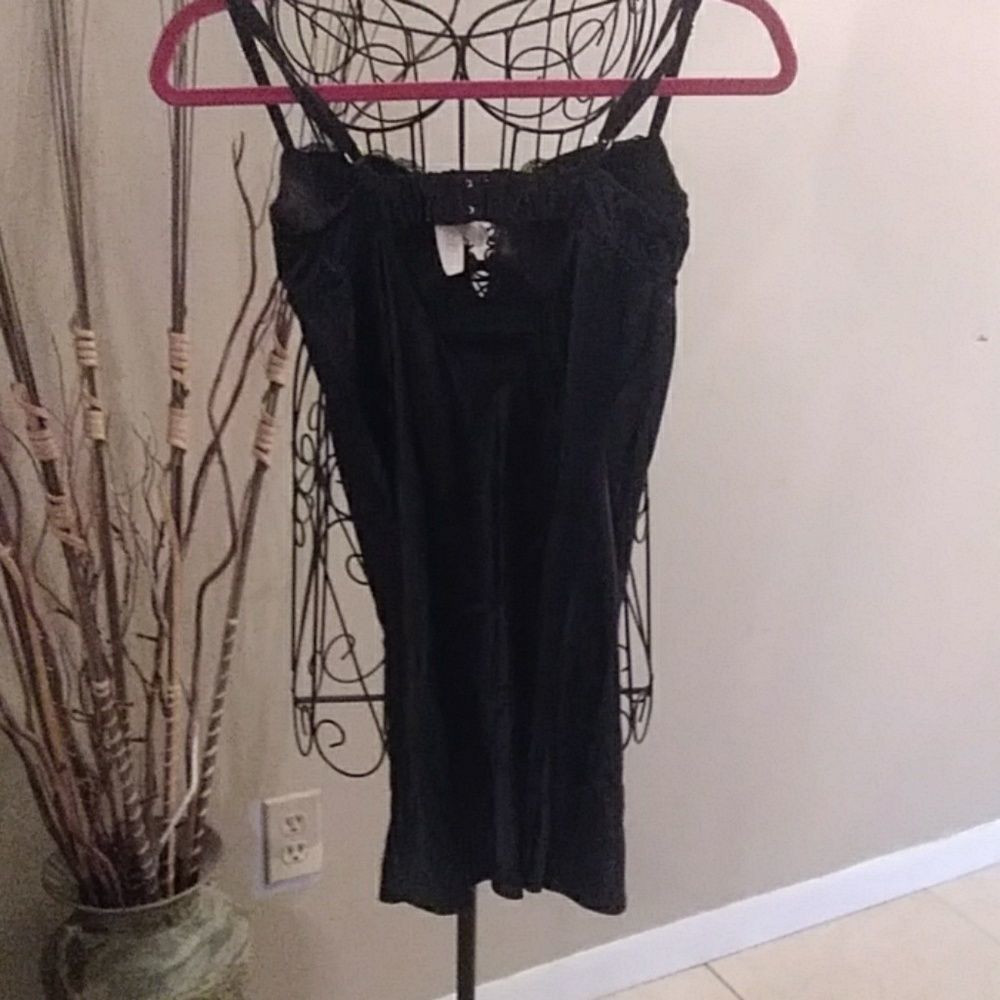 ‎New Victoria's Secret slip/nightie. - Picture 5 of 8
